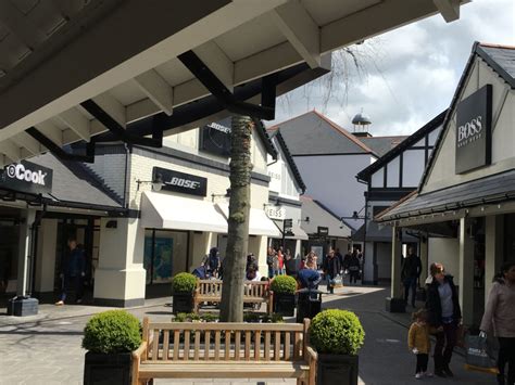 cheshire oaks shops online.